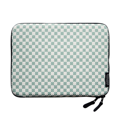 Tablet Case Basket