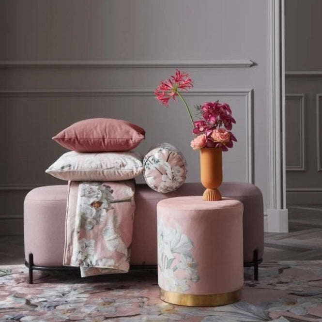 Essenza Rosalee Hocker